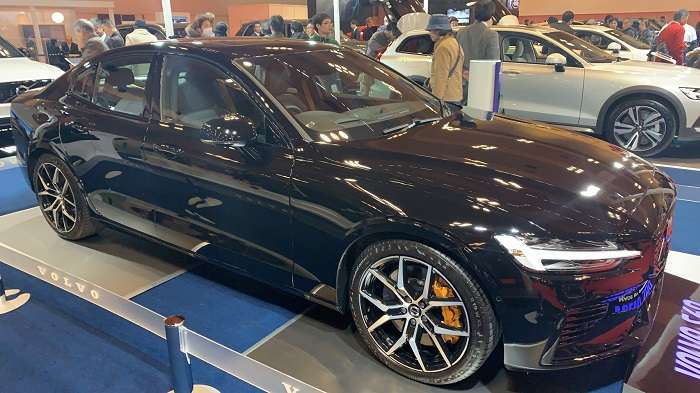 本日より 大阪モーターショー開催しております ディーラー最新情報 ボルボ カー 大阪中央